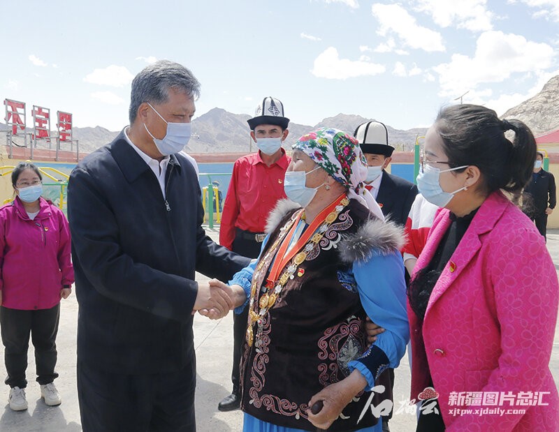 马兴瑞在克孜勒苏柯尔克孜自治州调研时强调 扎实推进社会稳定强边固防兴边富民 努力营造安全稳定的政治社会环境